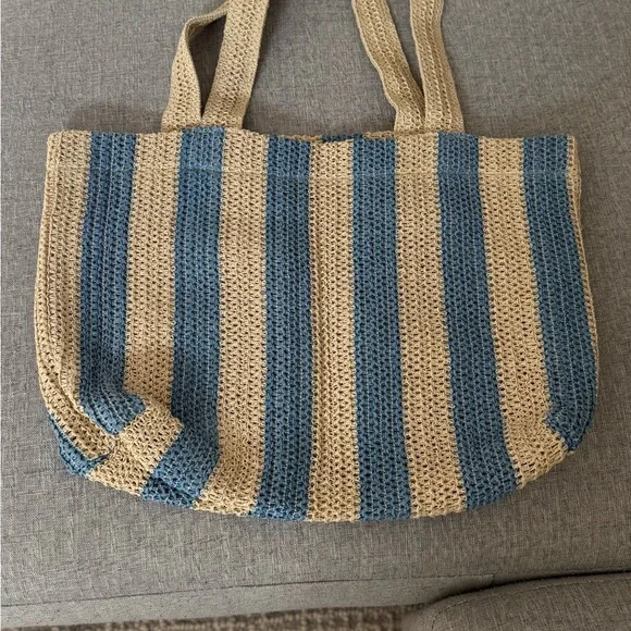 H&M Straw Bag - Picture 3 of 7